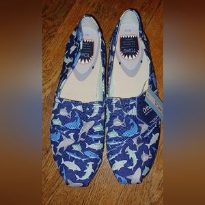 Toms Shark shoes